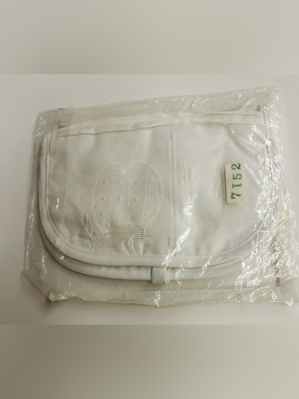 New Paperwhite Lace Jewelry Case Hand Embroidered 2 Zip Inside Compartment